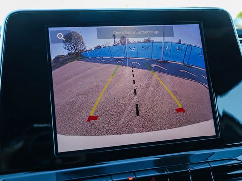 Used 2025 Jeep Compass Sport image 25