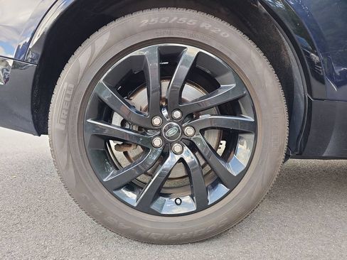 Used 2020 Land Rover Discovery Landmark AWD/4WD image 23