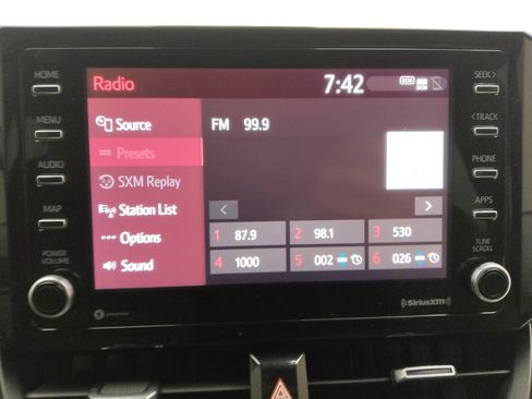 Used 2021 Toyota Corolla SE w/ Carpet Mat Package (TMS) image 25