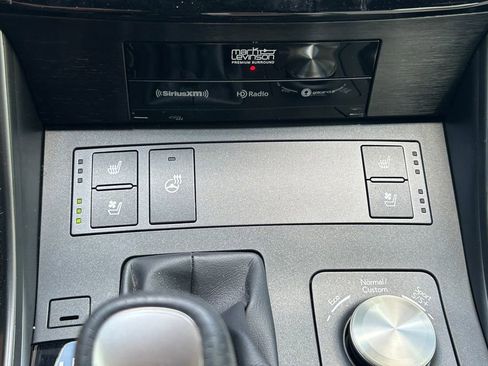 Used 2024 Lexus IS 500 RWD image 30