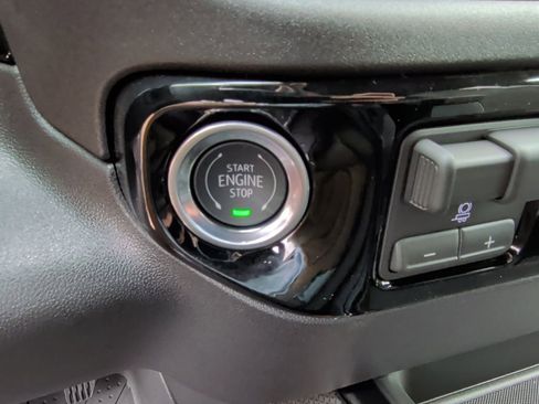 New 2026 Chevrolet Silverado 2500 ZR2 AWD/4WD image 25