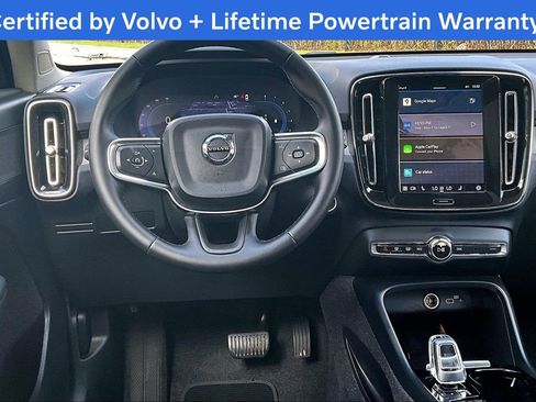 Certified 2025 Volvo XC40 B5 Plus image 7