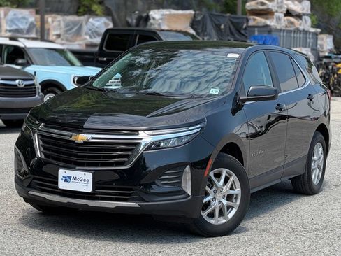 Used 2023 Chevrolet Equinox LT AWD/4WD image 1