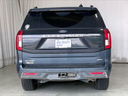 Used 2025 Ford Expedition Max Active RWD image 4