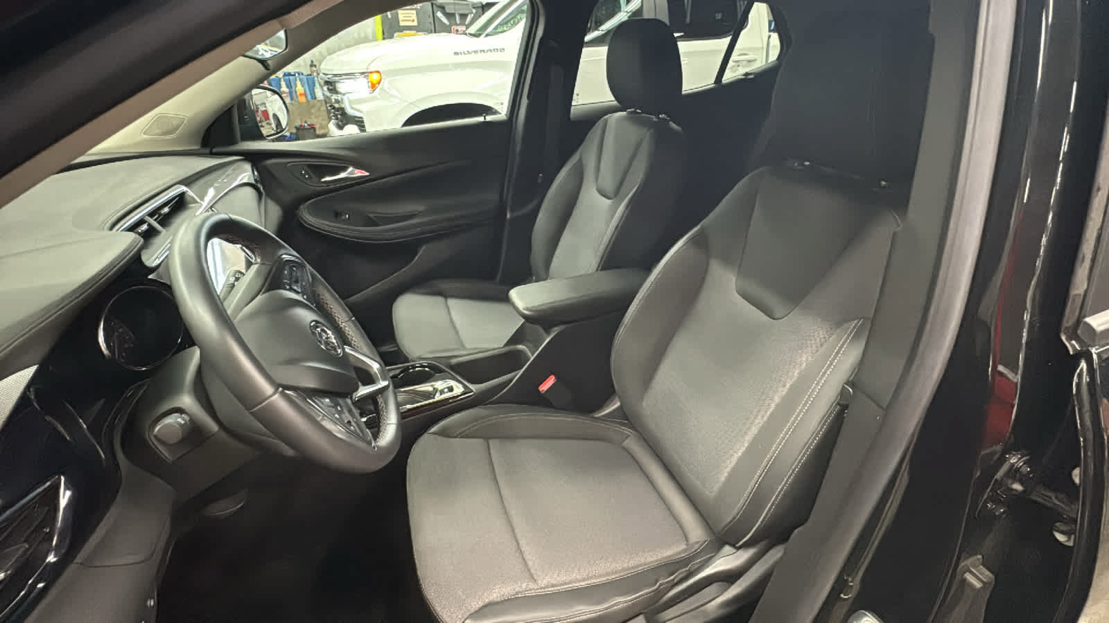 Used 2023 Buick Encore GX Preferred FWD image 8
