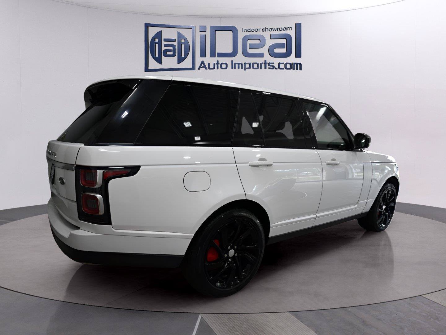 Used 2018 Land Rover Range Rover Supercharged AWD/4WD image 5