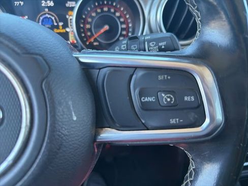 Used 2020 Jeep Wrangler Unlimited Sahara w/ Uconnect 4C Nav & Sound Group AWD/4WD image 19