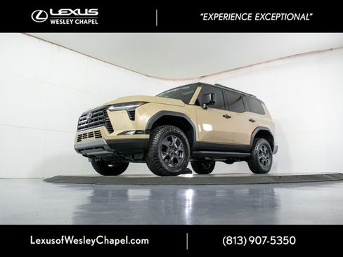 Used 2025 Lexus GX 550 image 13