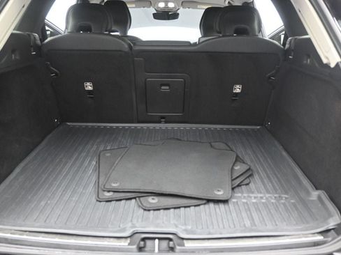 Certified 2024 Volvo XC60 B5 Plus w/ Protection Package Premier AWD/4WD image 18