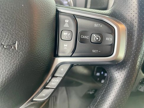 Certified 2025 RAM 1500 Tradesman w/ Night Edition AWD/4WD image 15