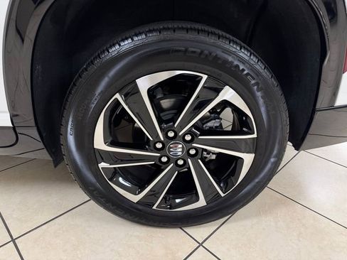 Used 2025 Buick Enclave Sport Touring FWD image 26