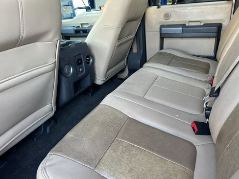 Used 2011 Ford F250 Lariat w/ Lariat Ultimate Pkg image 27