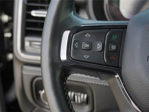 Used 2024 RAM 2500 Limited image 27