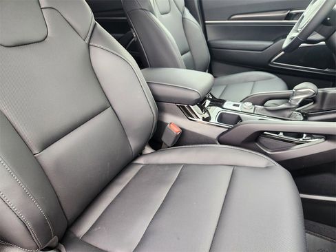 New 2025 Kia Telluride S image 10
