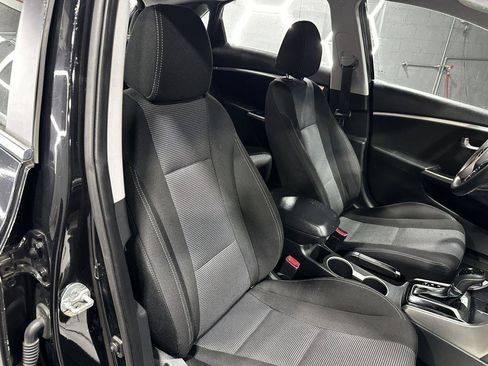 Used 2014 Hyundai Elantra GT FWD image 34