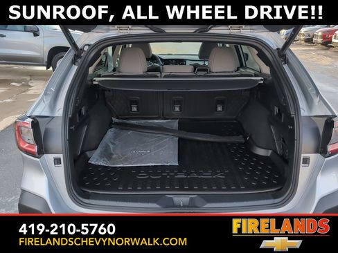 Used 2025 Subaru Outback Premium w/ Popular Package #1A image 17