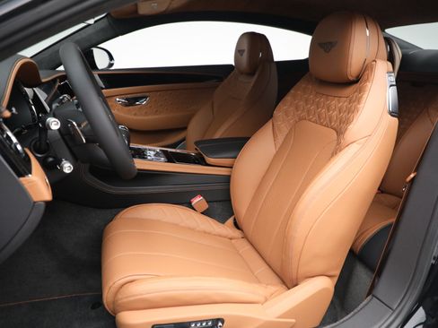 Certified 2022 Bentley Continental GT AWD/4WD image 17