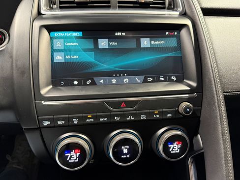 Used 2018 Jaguar E-PACE S image 31