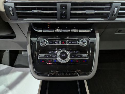 Used 2022 Lincoln Corsair AWD w/ Equipment Group 101A image 22