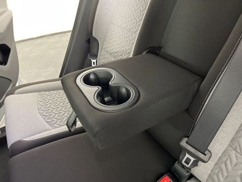 Used 2024 Chevrolet Equinox LS FWD image 39
