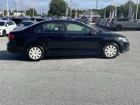Used 2015 Volkswagen Jetta S FWD image 9