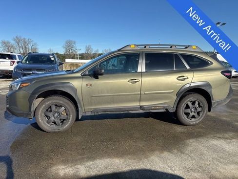 Used 2025 Subaru Outback Wilderness w/ Wilderness Package image 4