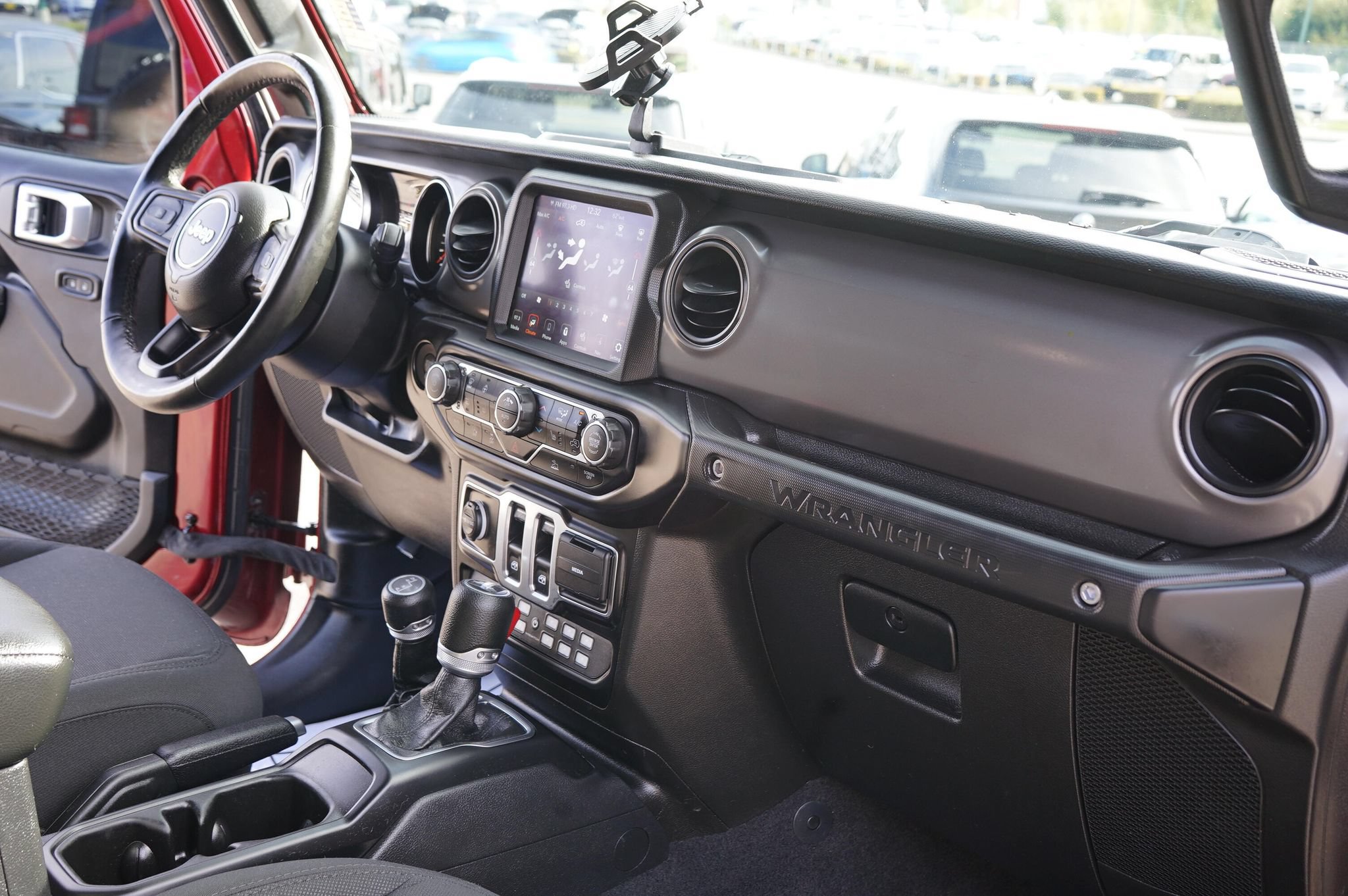 Used 2022 Jeep Wrangler Sport AWD/4WD image 14