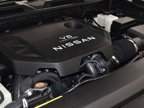 New 2026 Nissan Armada PRO-4X w/ Captain's Chari Seat Package image 27