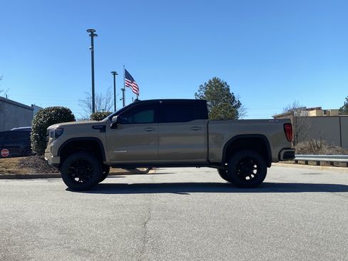 Used 2023 GMC Sierra 1500 Elevation image 14