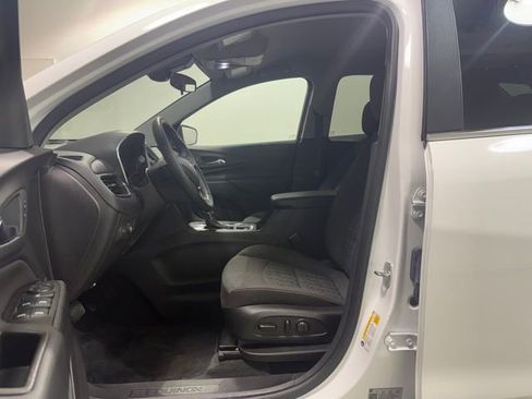 Certified 2024 Chevrolet Equinox LT FWD image 13