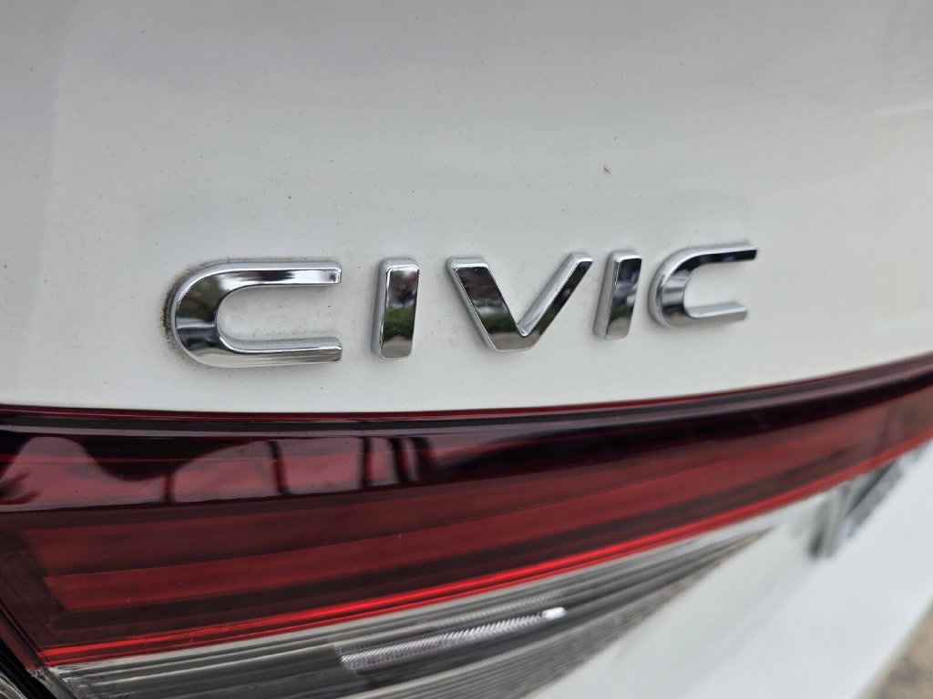 Used 2025 Honda Civic Sport image 14