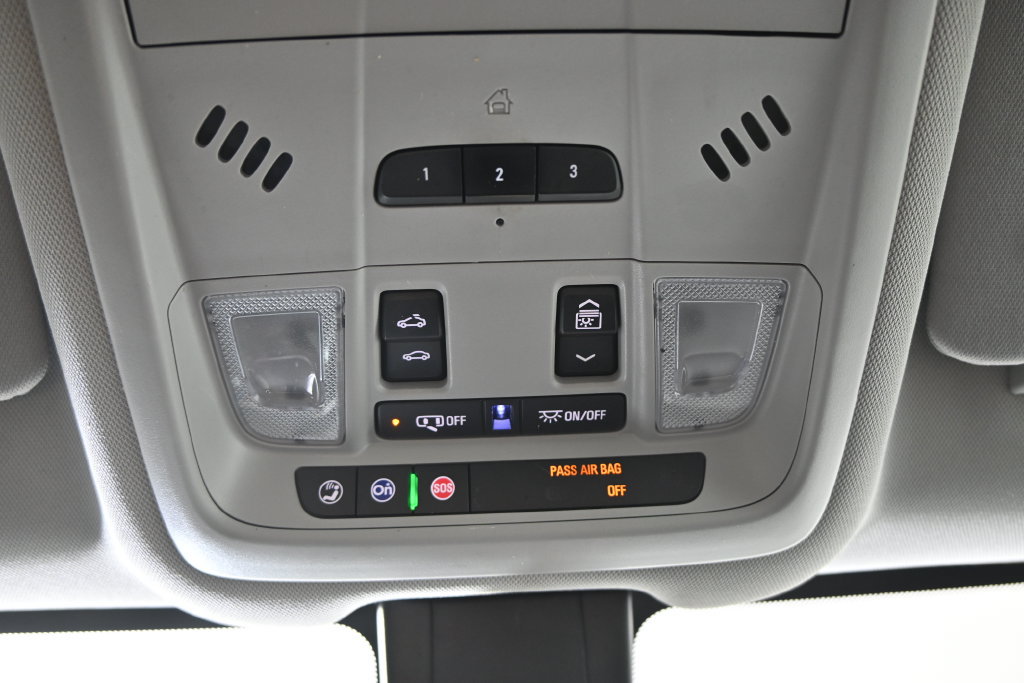 Used 2019 Chevrolet Equinox Premier AWD/4WD image 32