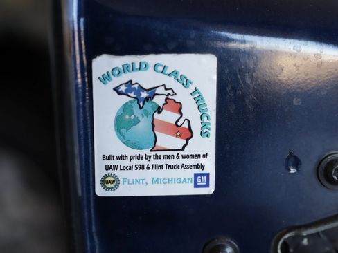 Used 2012 Chevrolet Silverado 2500 LT w/ Interior Plus Package image 38