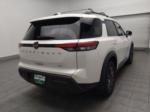 Used 2022 Nissan Pathfinder SV FWD image 9