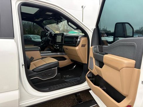 Used 2023 Ford F350 Lariat w/ Lariat Ultimate Package image 53