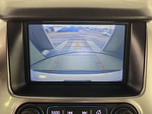 Used 2019 Chevrolet Suburban Premier image 19