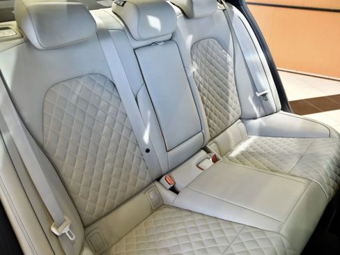 Used 2023 Genesis G70 3.3T w/ Sport Prestige Package image 24