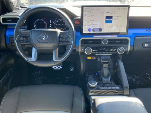 Used 2024 Toyota Tacoma TRD Sport image 11