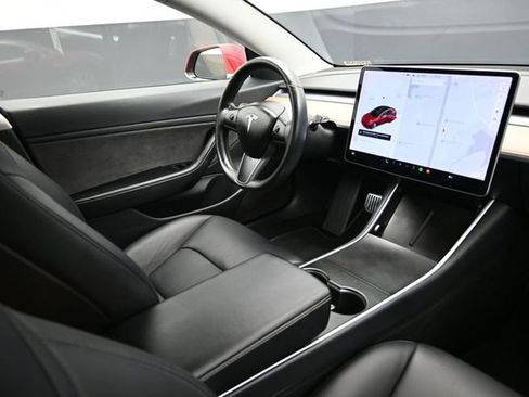 Used 2018 Tesla Model 3 Long Range RWD image 19