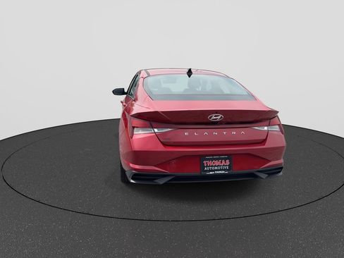 Used 2023 Hyundai Elantra SEL FWD image 7