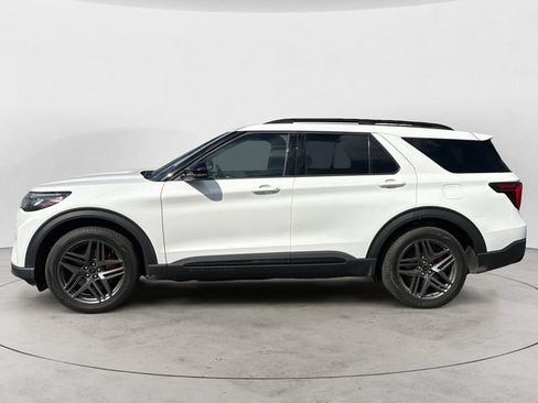 Certified 2025 Ford Explorer ST AWD/4WD image 2