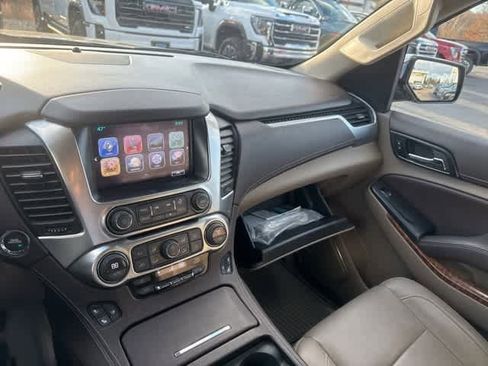 Used 2017 Chevrolet Suburban Premier image 26