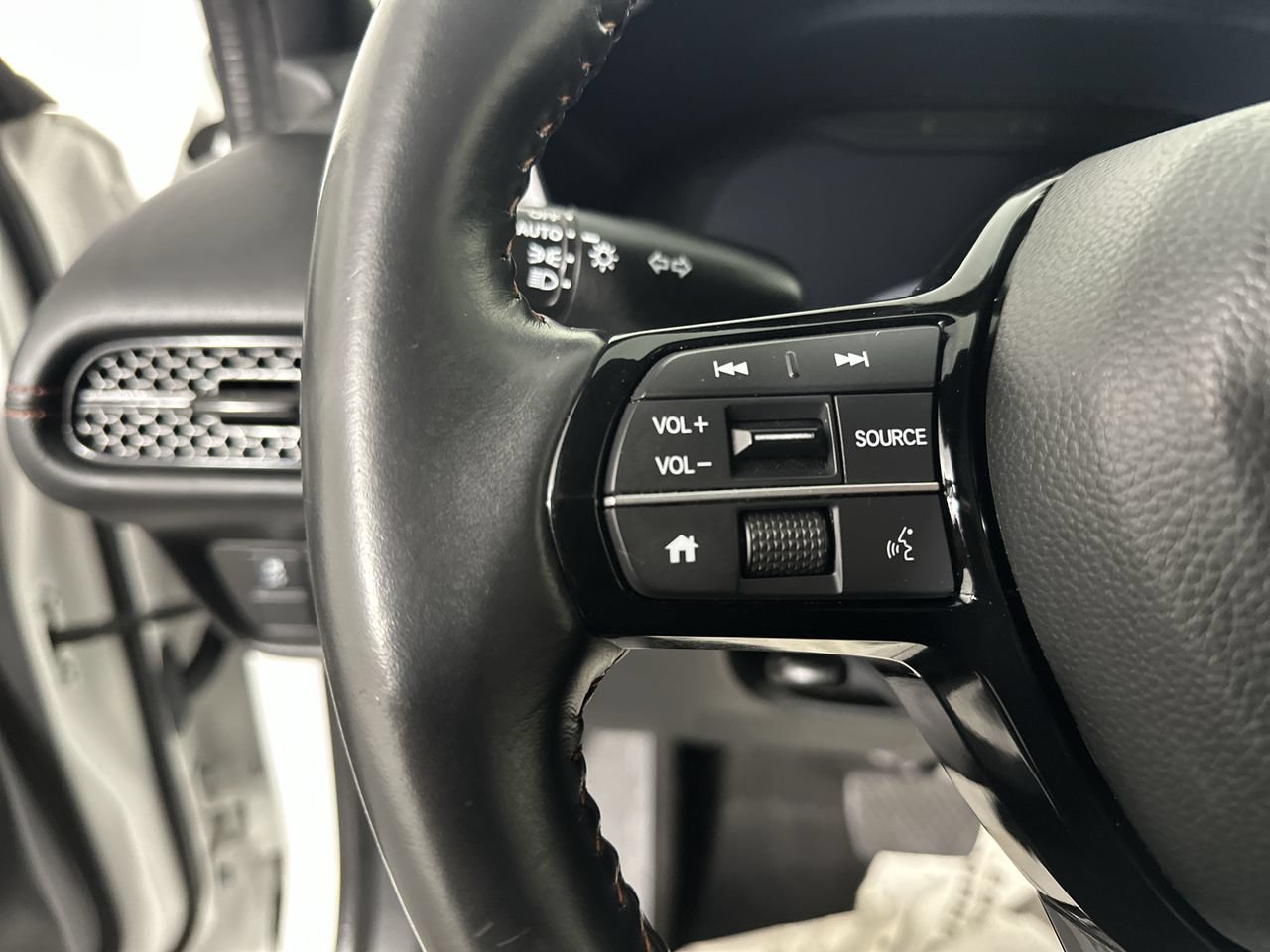 Used 2023 Honda HR-V Sport image 6