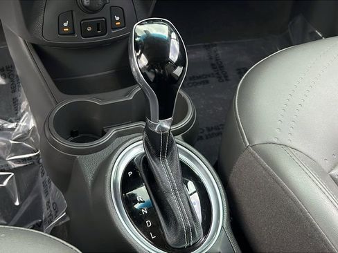 Used 2014 Chevrolet Spark LT image 29