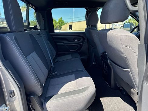 Used 2023 Nissan Titan SV w/ SV Convenience Package AWD/4WD image 18