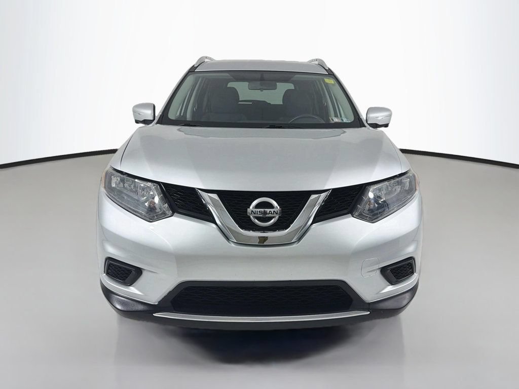 Used 2015 Nissan Rogue SV w/ SV Premium Package AWD/4WD image 2