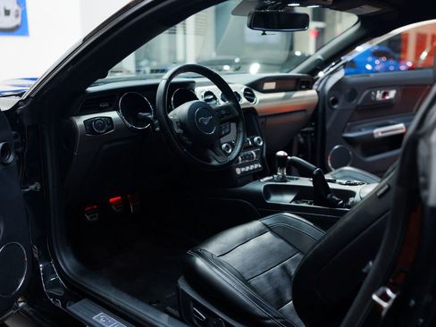 Used 2015 Ford Mustang GT Premium RWD image 24