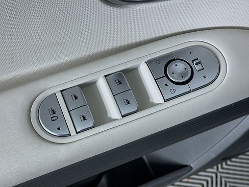 Used 2024 Hyundai Ioniq 5 SEL image 15