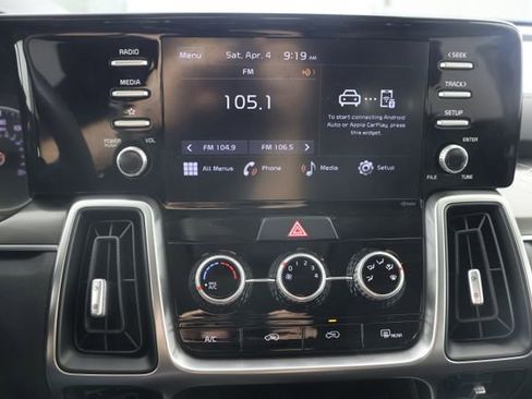 Used 2023 Kia Sorento LX AWD/4WD image 14