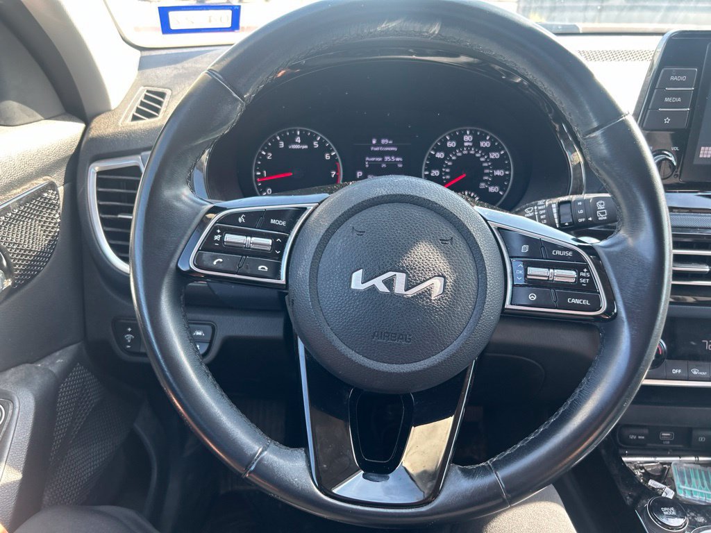 Used 2023 Kia Seltos S FWD image 17